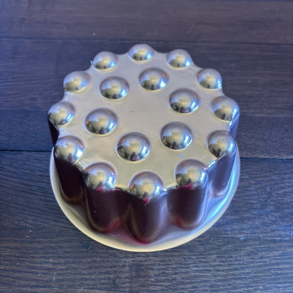 Copper‎ Colored Jell-O Mold Mold Flower Design Hanger 4 Cup Size Aluminum Round